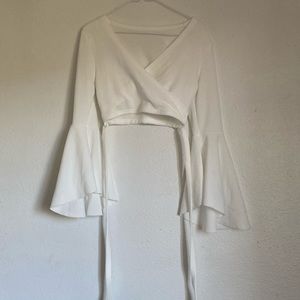 WOMEN’S Crop White Flowy Shirt